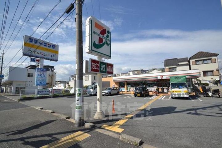 メゾン・ユニの周辺