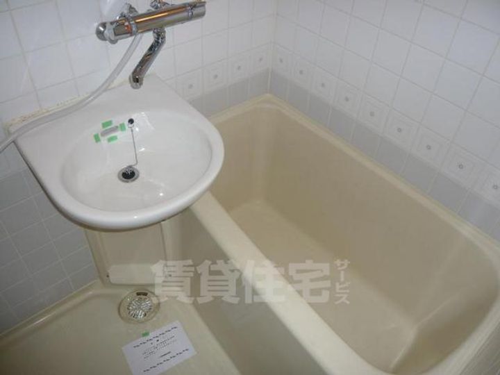 大阪府堺市堺区中向陽町1丁の賃貸マンションの風呂