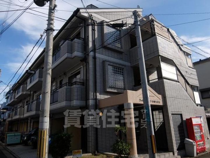 大阪府堺市堺区中向陽町1丁の賃貸マンションの玄関