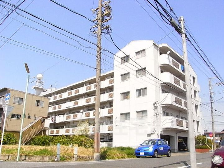 アベニュー青山の外観