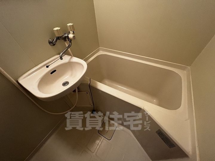 大阪府大阪市淀川区新北野3丁目の賃貸マンションの風呂