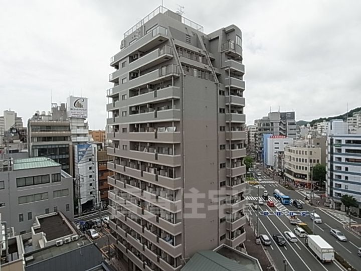 ロイヤルヒル神戸三ノ宮2の外観