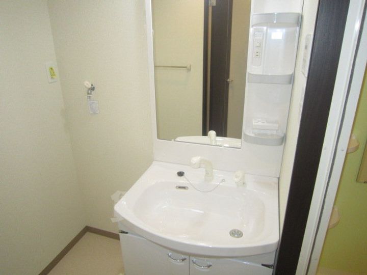 大阪府堺市西区鳳中町8丁の賃貸アパートの内装