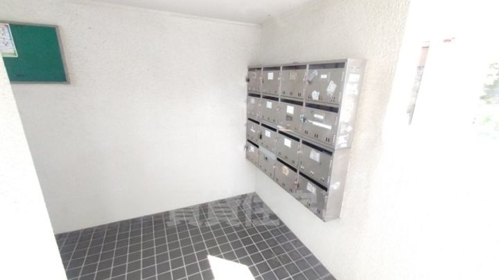 ラポール浜寺の玄関