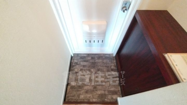 ラポール浜寺の玄関