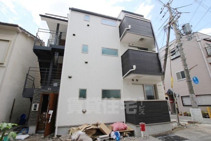 LuXe木川西302の外観