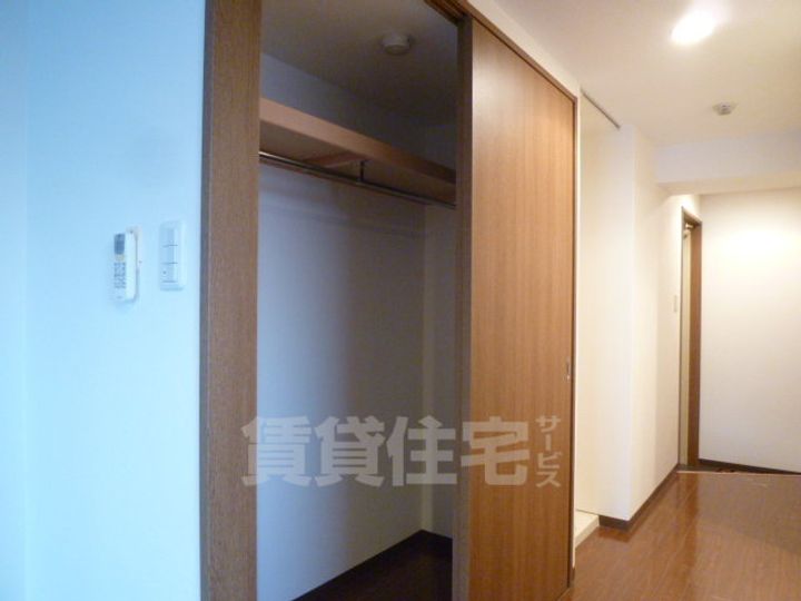 大阪府堺市堺区南瓦町の賃貸マンションの内装