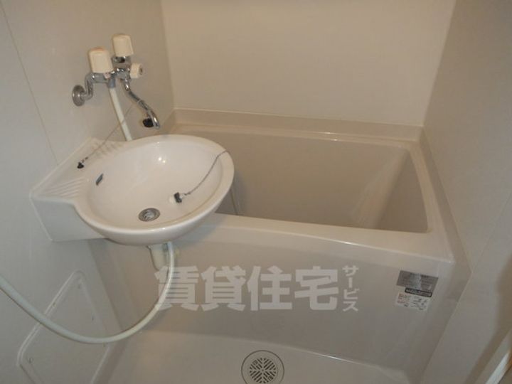 レオパレスフローラ須賀の風呂