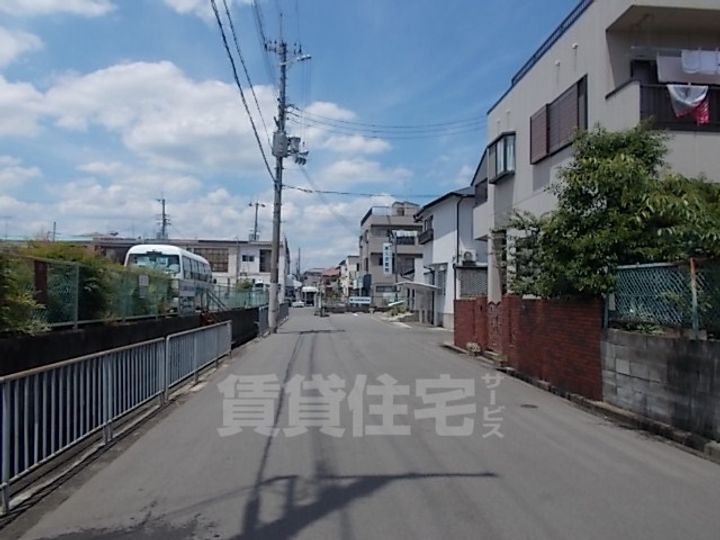 サンワロイヤルマンションの周辺