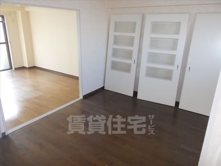 サンワロイヤルマンションの居間