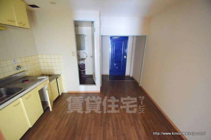 コーポエクシード503の居間