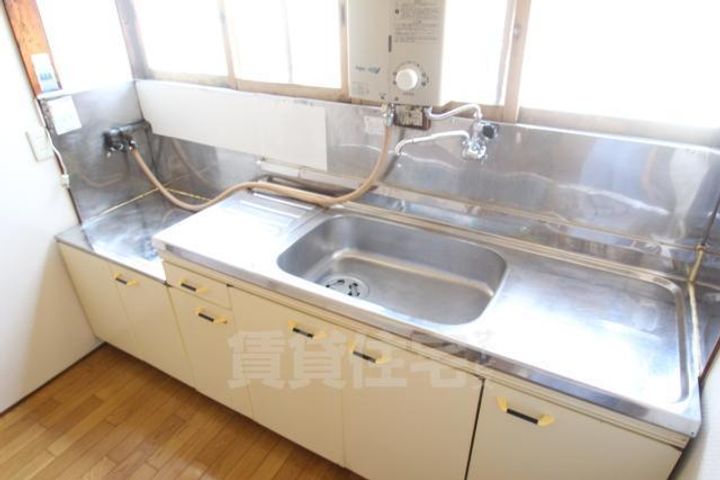 川西平屋のキッチン