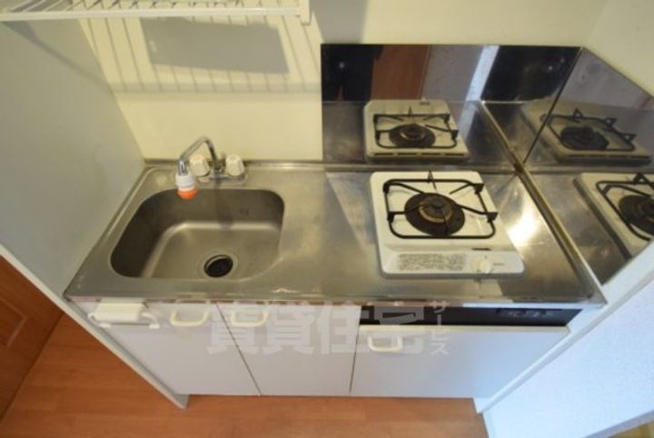 大阪府茨木市沢良宜西1丁目の賃貸マンションのキッチン
