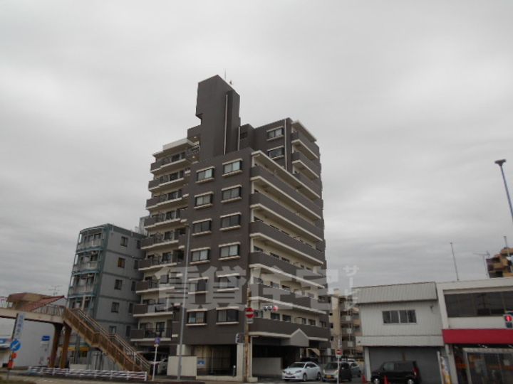 サニーハイツ林の外観