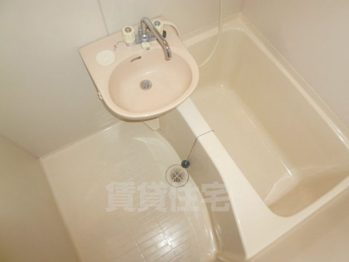 大阪府豊中市服部南町3丁目の賃貸マンションの風呂
