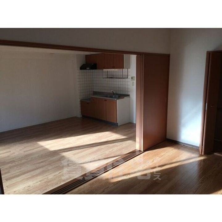 コンフォートR&Mの居間