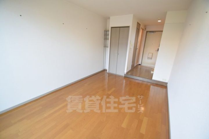 大阪府茨木市東奈良3丁目の賃貸マンションの居間