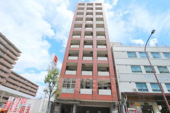 KDXレジデンス西院の外観