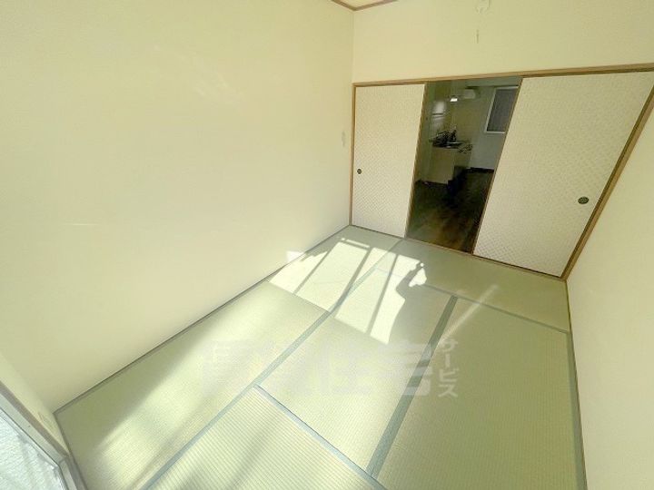 ホワイトハイツカドタの内装