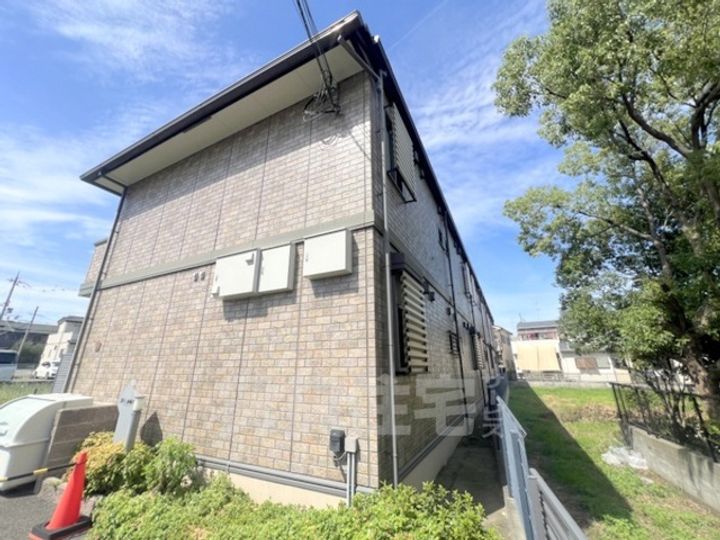 京都府京都市西京区樫原下池田町の賃貸アパートの外観