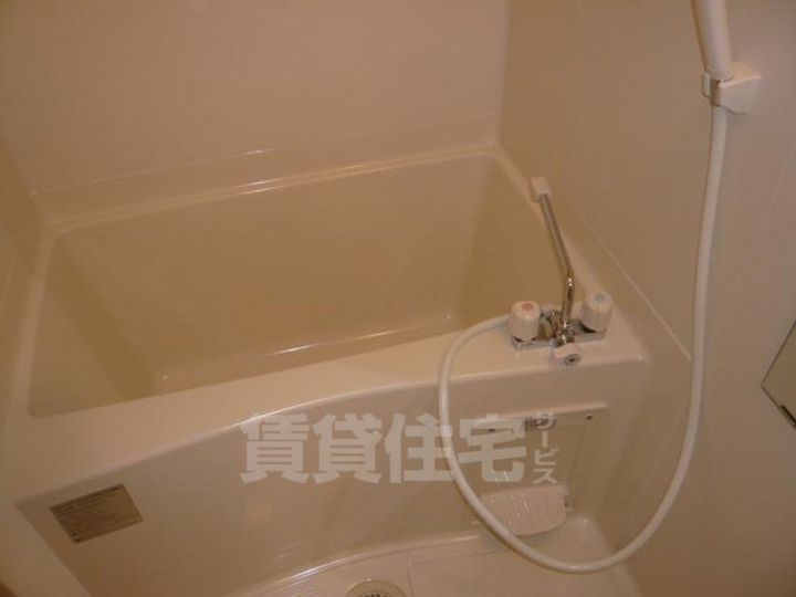 大阪府堺市西区鳳東町7丁の賃貸アパートの風呂