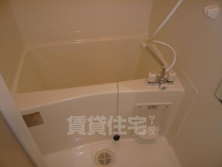 大阪府堺市西区鳳東町7丁の賃貸アパートの風呂