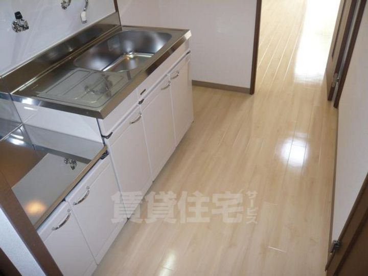 大阪府堺市西区鳳東町7丁の賃貸アパートのキッチン