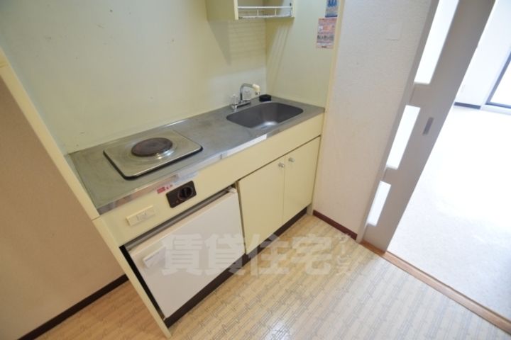 大阪府茨木市園田町の賃貸マンションのキッチン