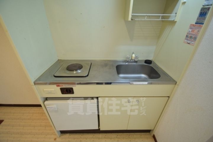 大阪府茨木市園田町の賃貸マンションのキッチン