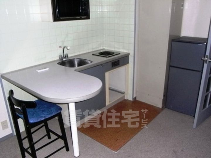 アーバンポイント新栄のキッチン