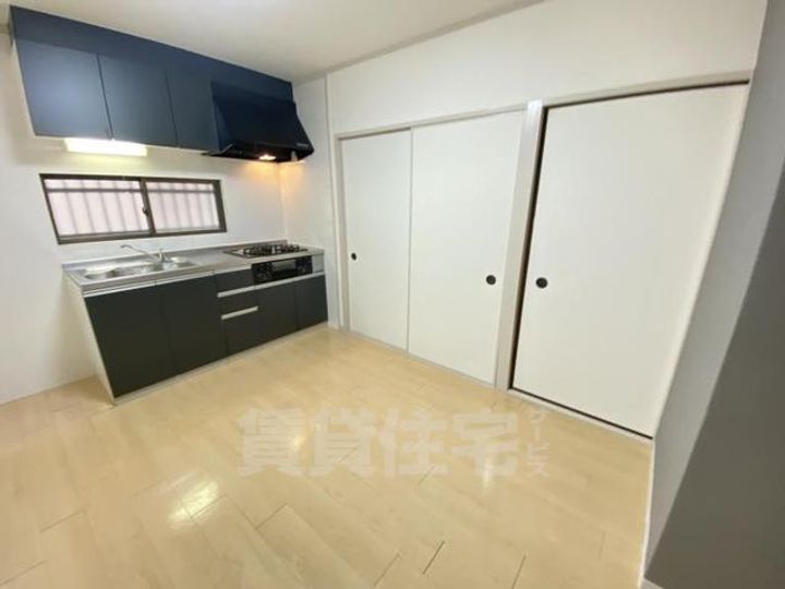 グレイスフル西川の居間