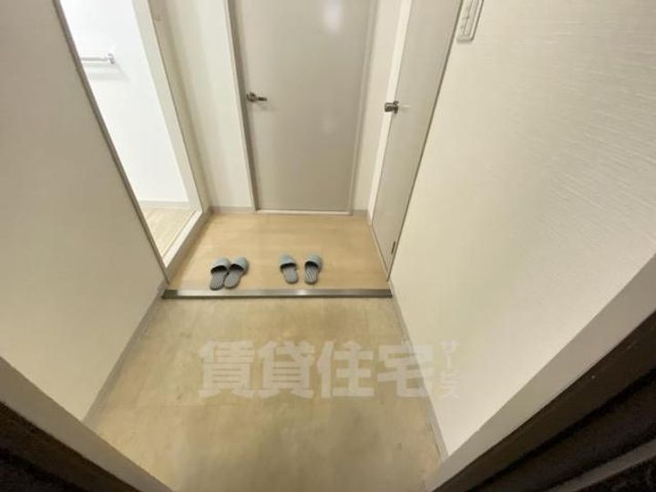 グレイスフル西川の玄関