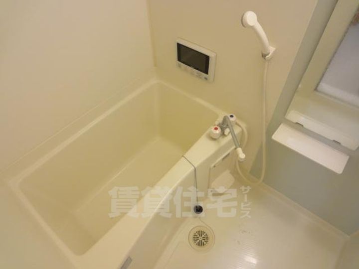 大阪府摂津市正雀3丁目の賃貸アパートの風呂