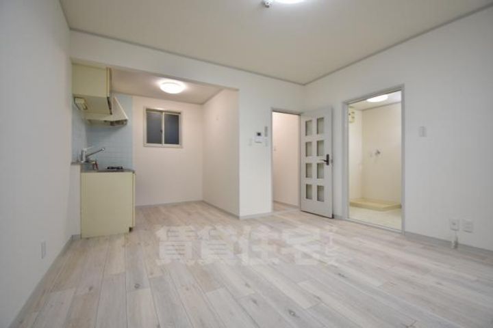 大阪府堺市東区草尾の賃貸アパートの内装