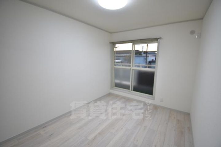 大阪府堺市東区草尾の賃貸アパートの内装