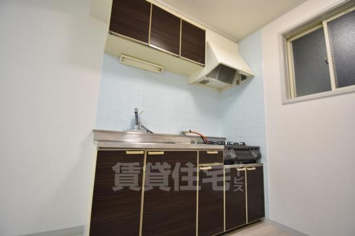 大阪府堺市東区草尾の賃貸アパートのキッチン