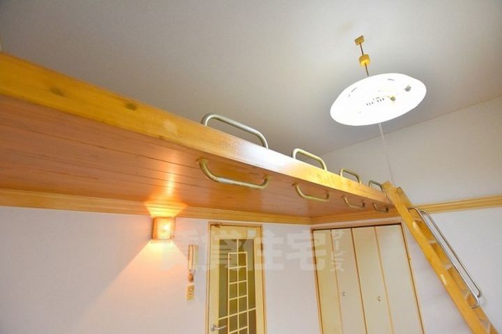 ロイヤルハイツまつい2の内装