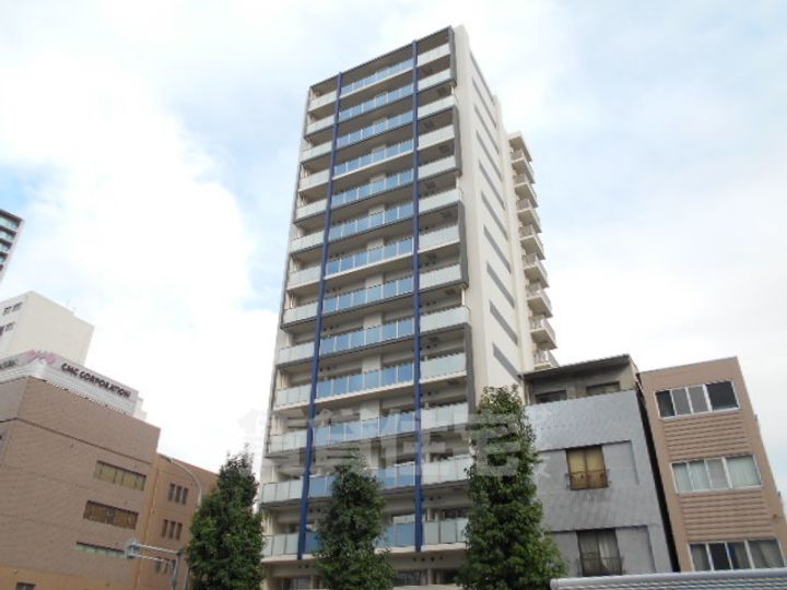 レジデンス東別院スクエアの外観