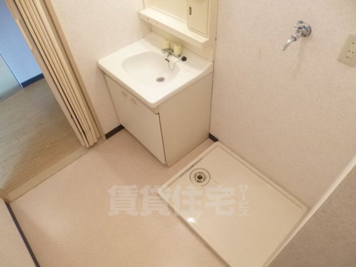 京都府京都市西京区山田南山田町の賃貸マンションの内装