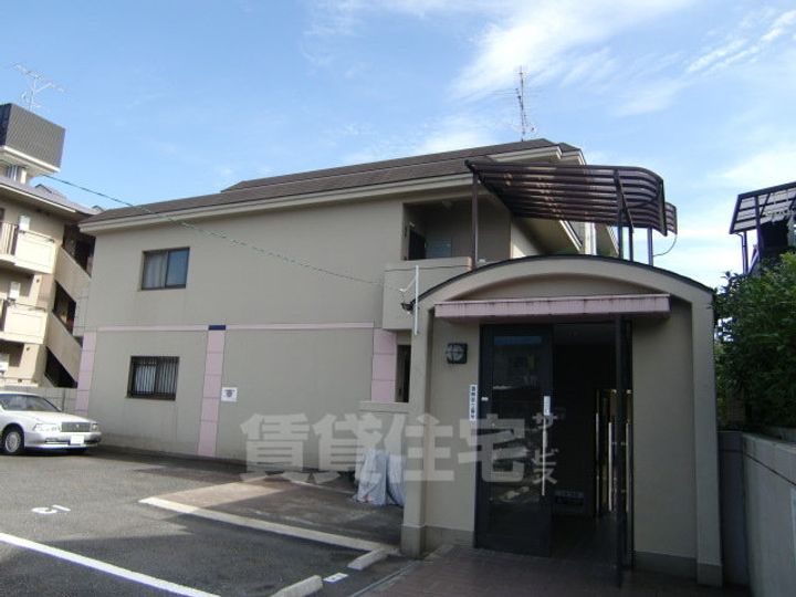 京都府京都市西京区山田南山田町の賃貸マンションの外観