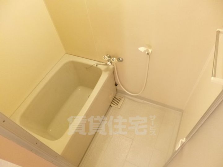 京都府京都市西京区山田南山田町の賃貸マンションの風呂