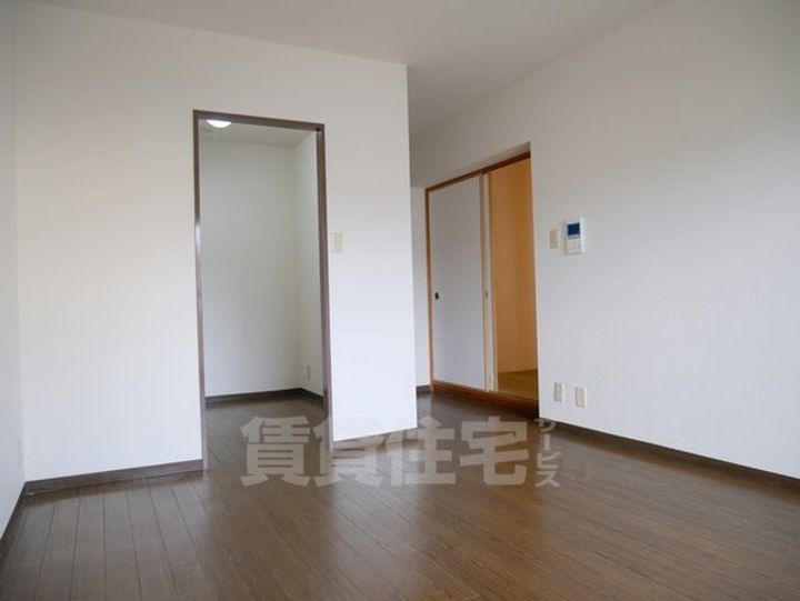 ヴェルデ三番館の居間