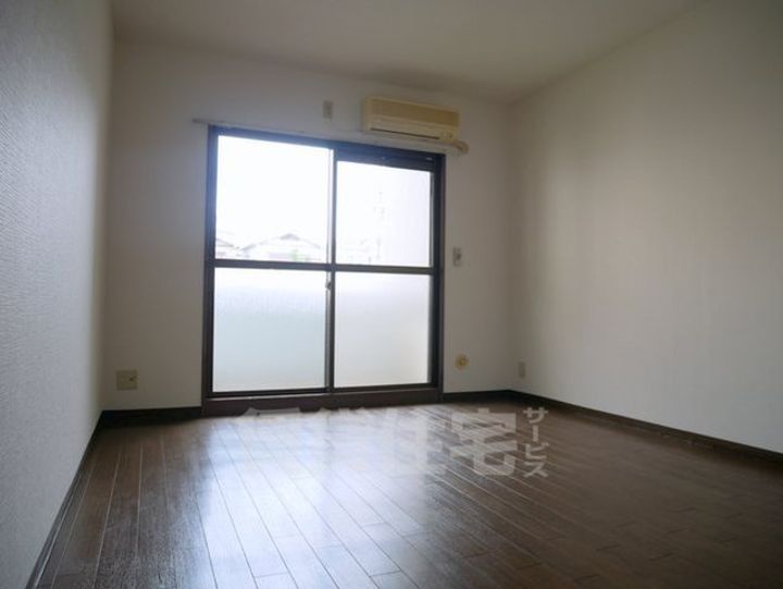 ヴェルデ三番館の居間