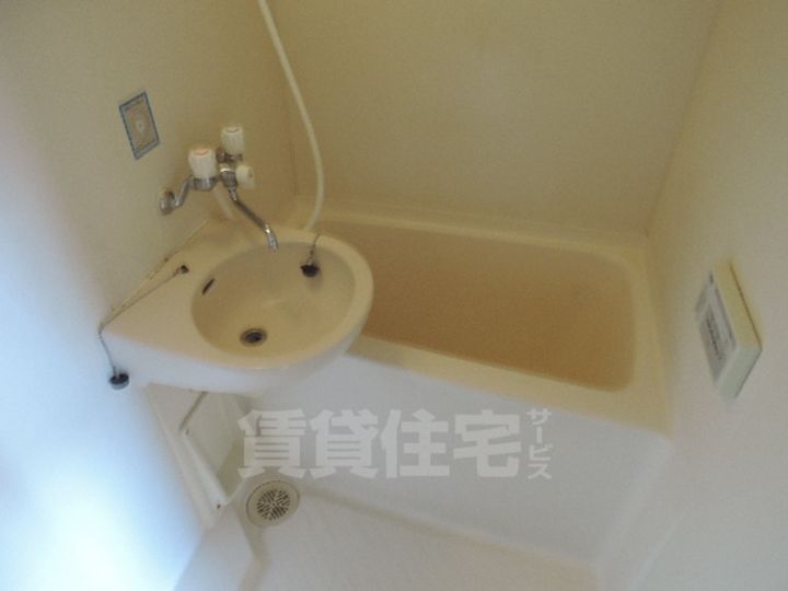 大阪府茨木市別院町の賃貸マンションの風呂
