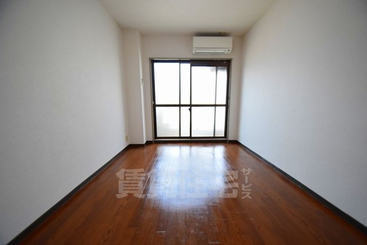 大阪府東大阪市小阪2丁目の賃貸マンションの寝室