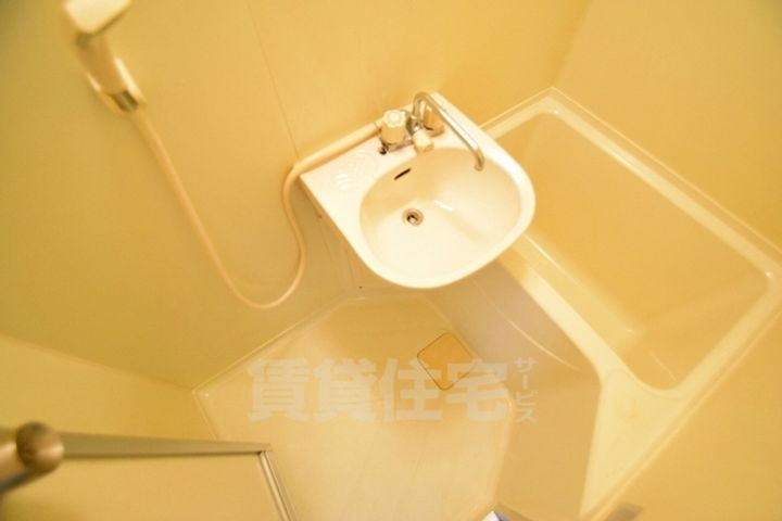 大阪府東大阪市小阪2丁目の賃貸マンションの風呂