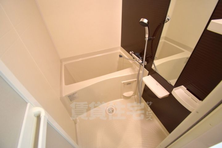 ラグゼ東三国5の風呂