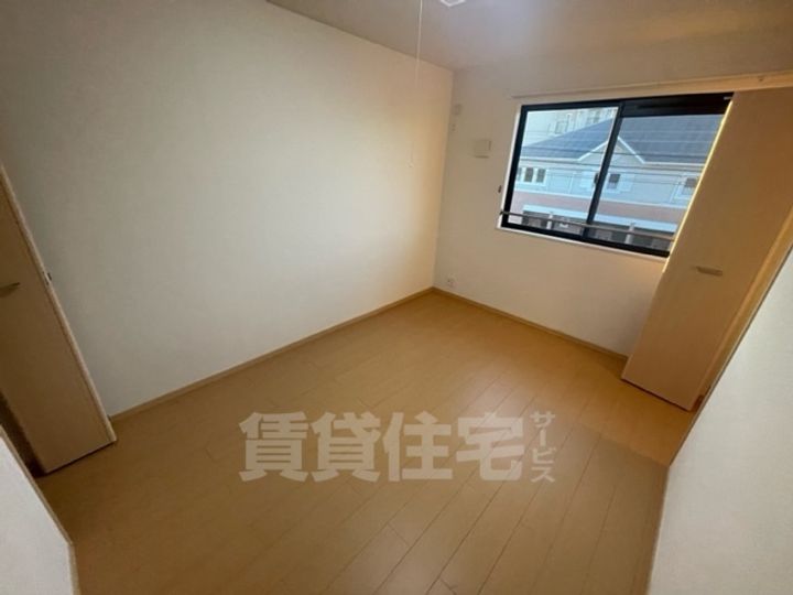 大阪府泉大津市東助松町4丁目の賃貸アパートの子供部屋
