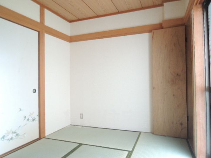 コンパーノ羽衣の寝室