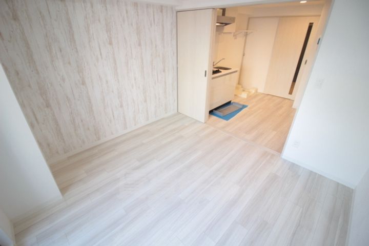 ワールドアイ神戸湊町の居間